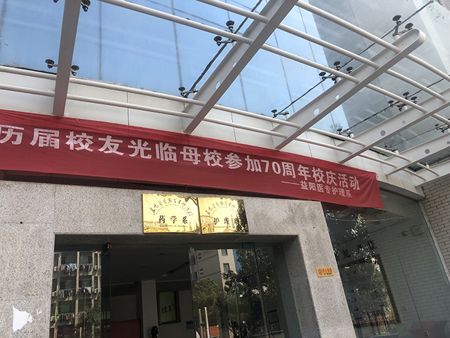 压片机1.jpg 压片机1.jpg